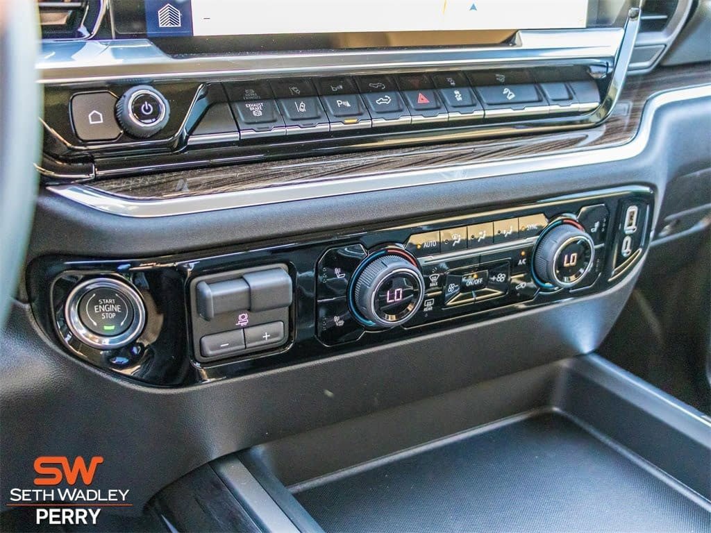 New 2025 Chevrolet Silverado 2500 LT w/ Trail Boss Package image 37