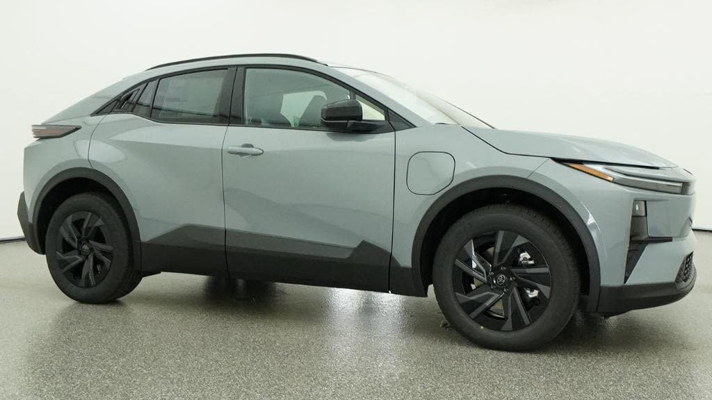 New 2026 Toyota C-HR AWD/4WD image 28