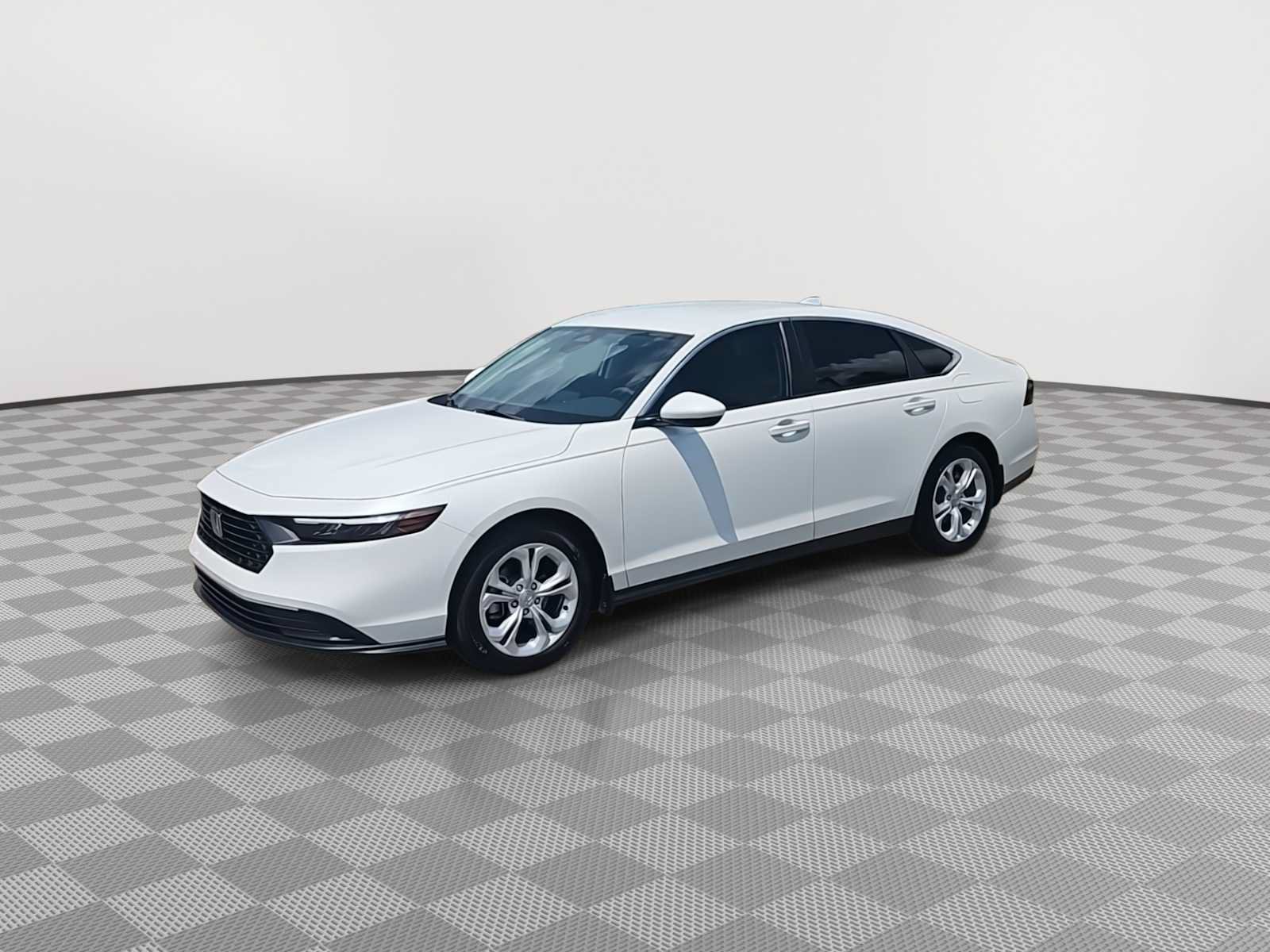 Certified 2025 Honda Accord LX image 4