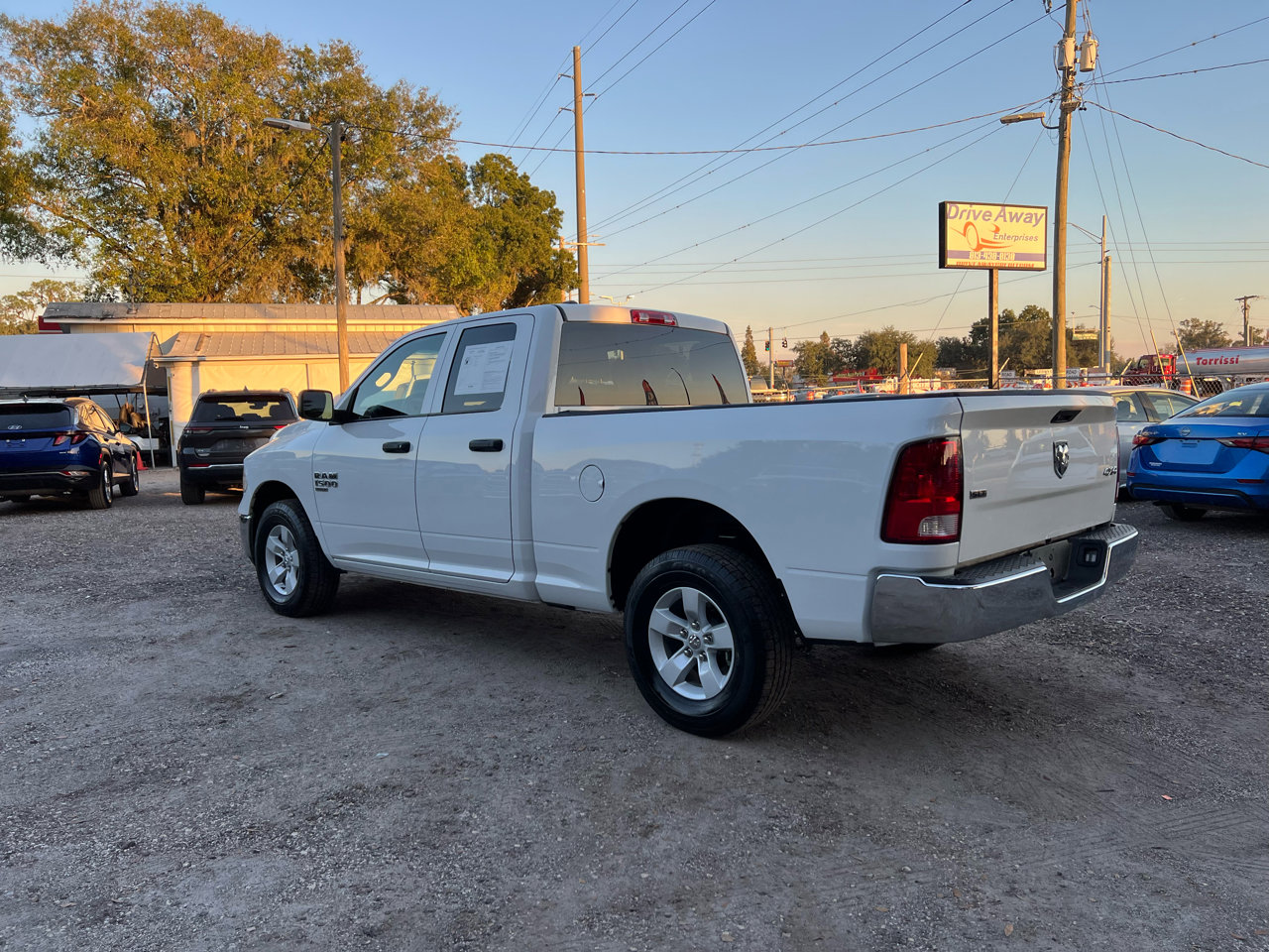 Used 2024 RAM 1500 Classic SLT AWD/4WD image 5