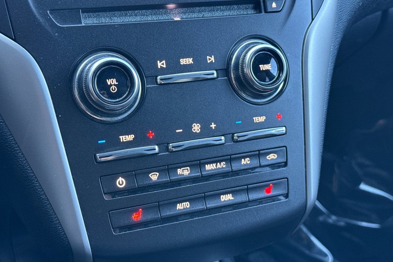 Used 2017 Lincoln MKC Select w/ Select Plus Package image 20