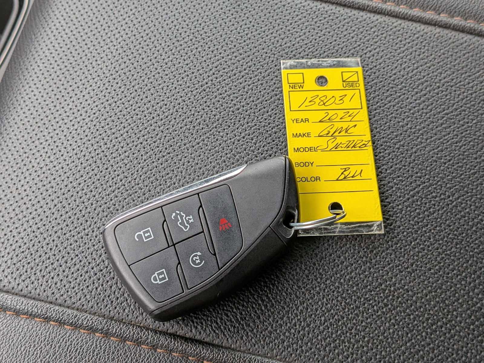 Used 2024 GMC Sierra 1500 AT4 w/ Technology Package image 35