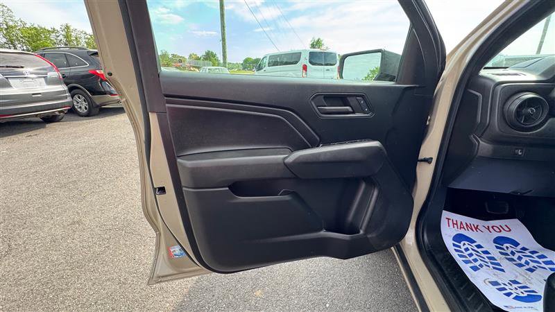 Used 2024 Chevrolet Colorado W/T image 33