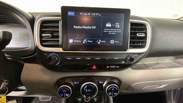 Certified 2023 Hyundai Venue SEL FWD image 22