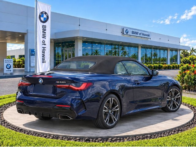 Used 2021 BMW M440i Convertible RWD image 8