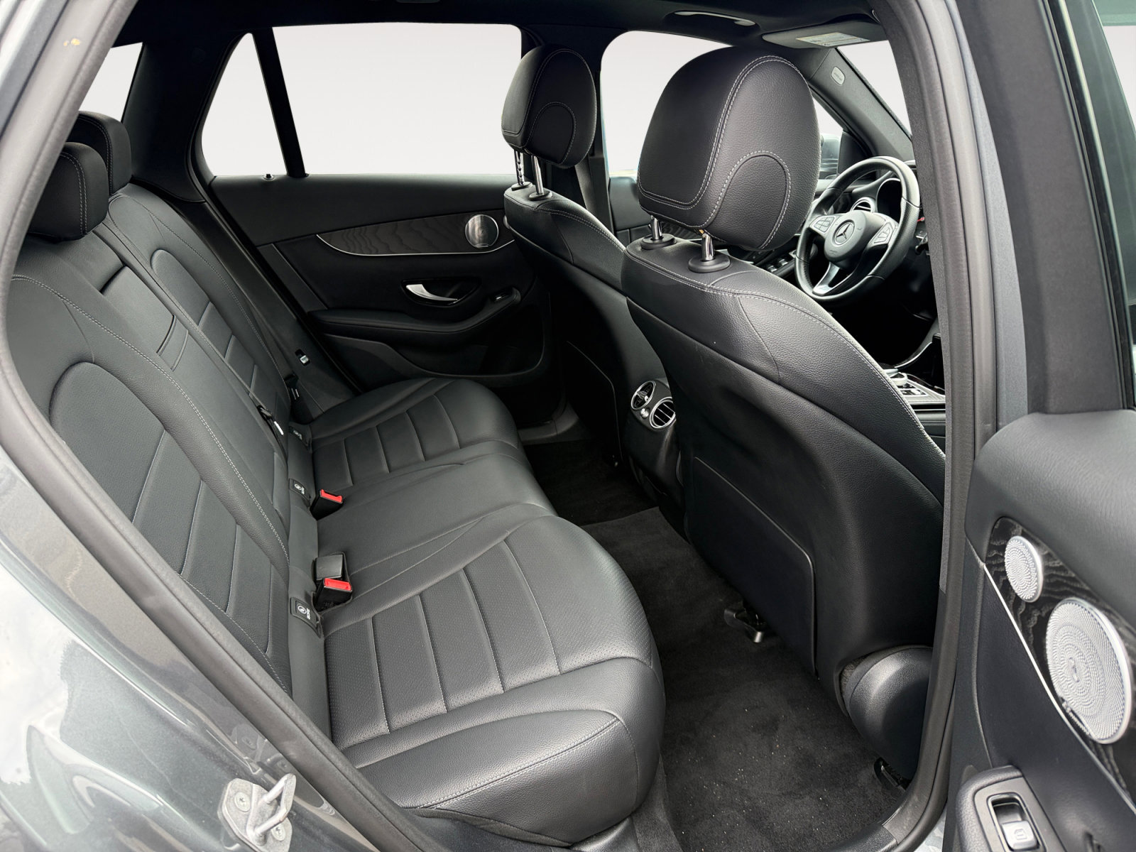 Used 2018 Mercedes-Benz GLC 300 4MATIC image 18