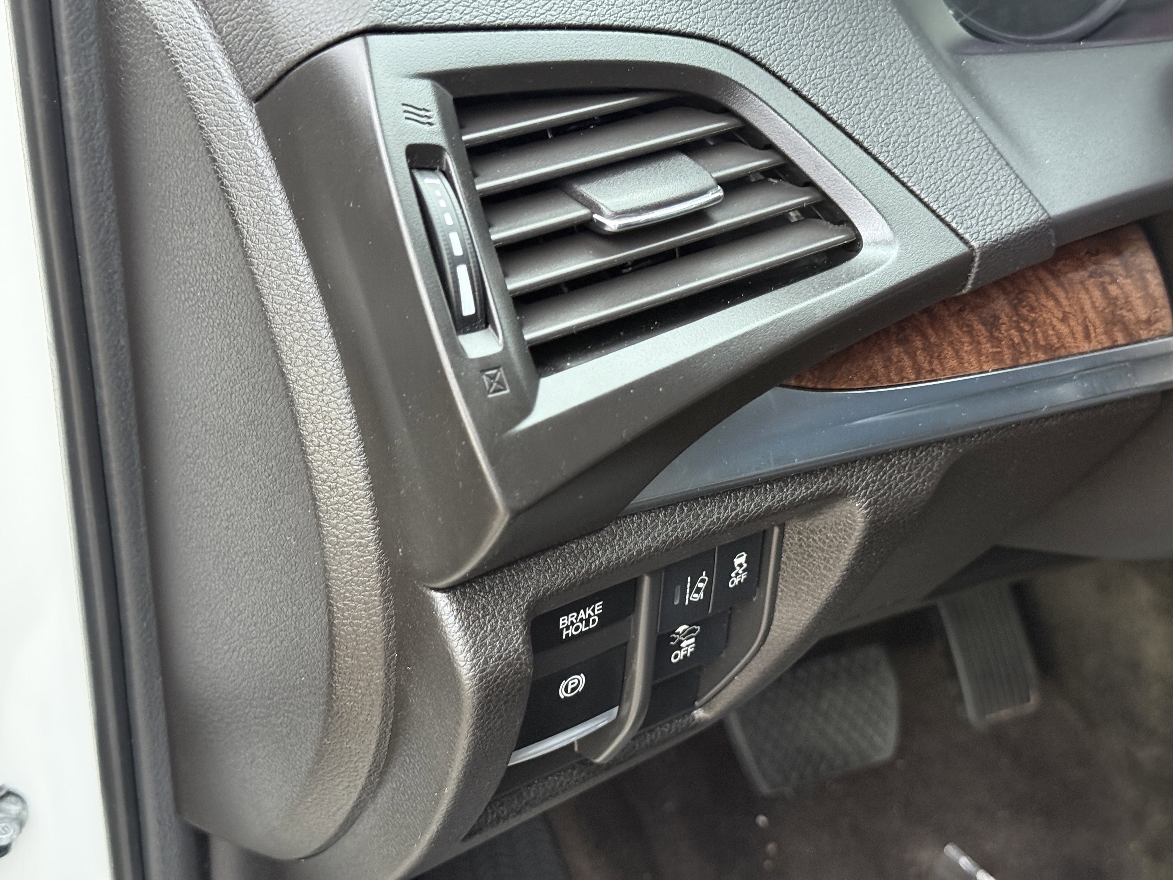 Used 2019 Acura MDX FWD image 25