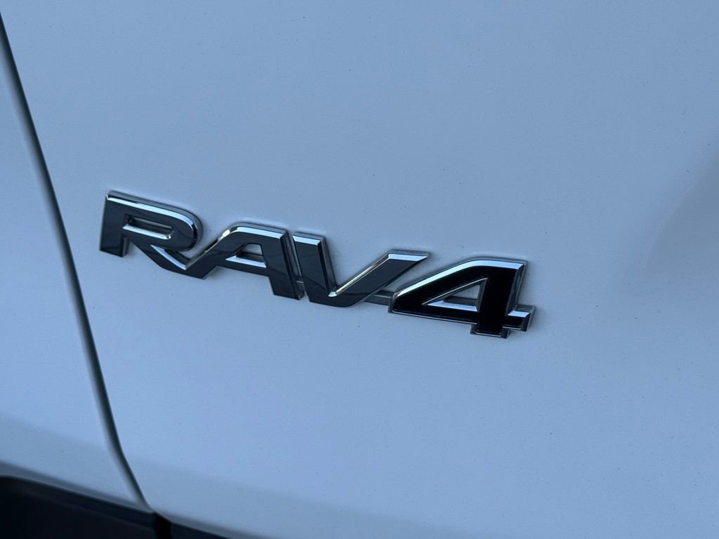Certified 2025 Toyota RAV4 XLE FWD image 14