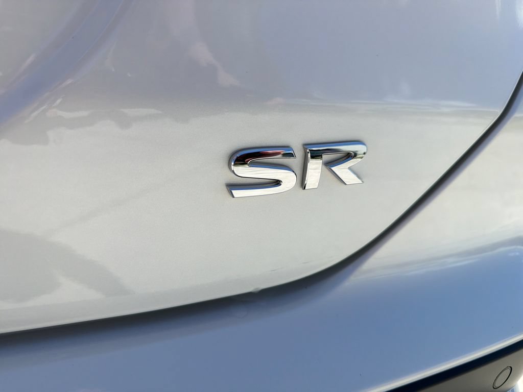 Used 2024 Nissan Kicks SR w/ SR Premium Package FWD image 11