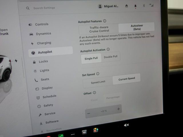 Used 2023 Tesla Model Y Long Range image 30