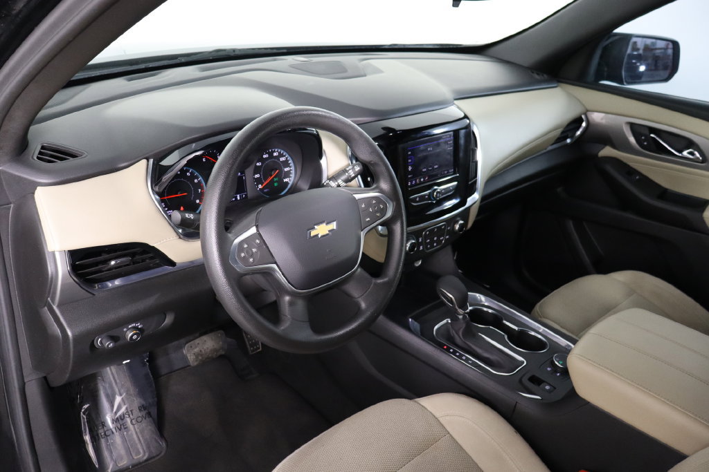 Used 2023 Chevrolet Traverse LS FWD image 27
