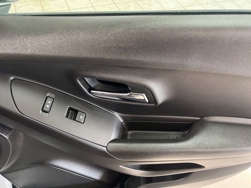Used 2018 Chevrolet Trax LS FWD image 14