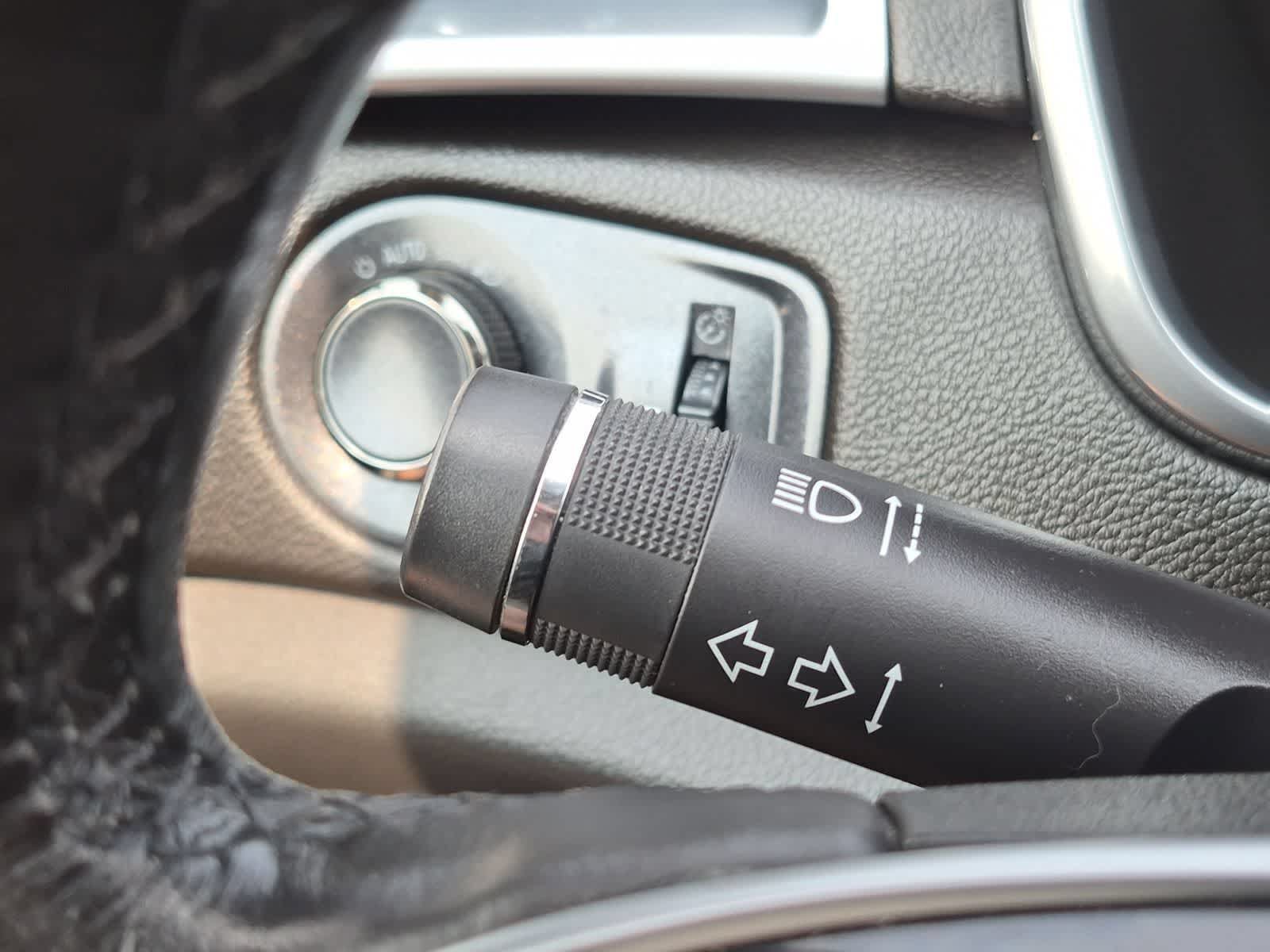 Used 2013 Cadillac SRX Luxury FWD image 28