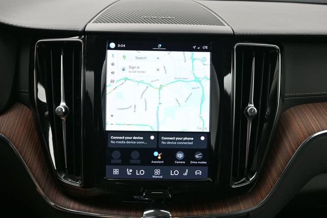 Used 2023 Volvo XC60 B5 Ultimate w/ Climate Package FWD image 15