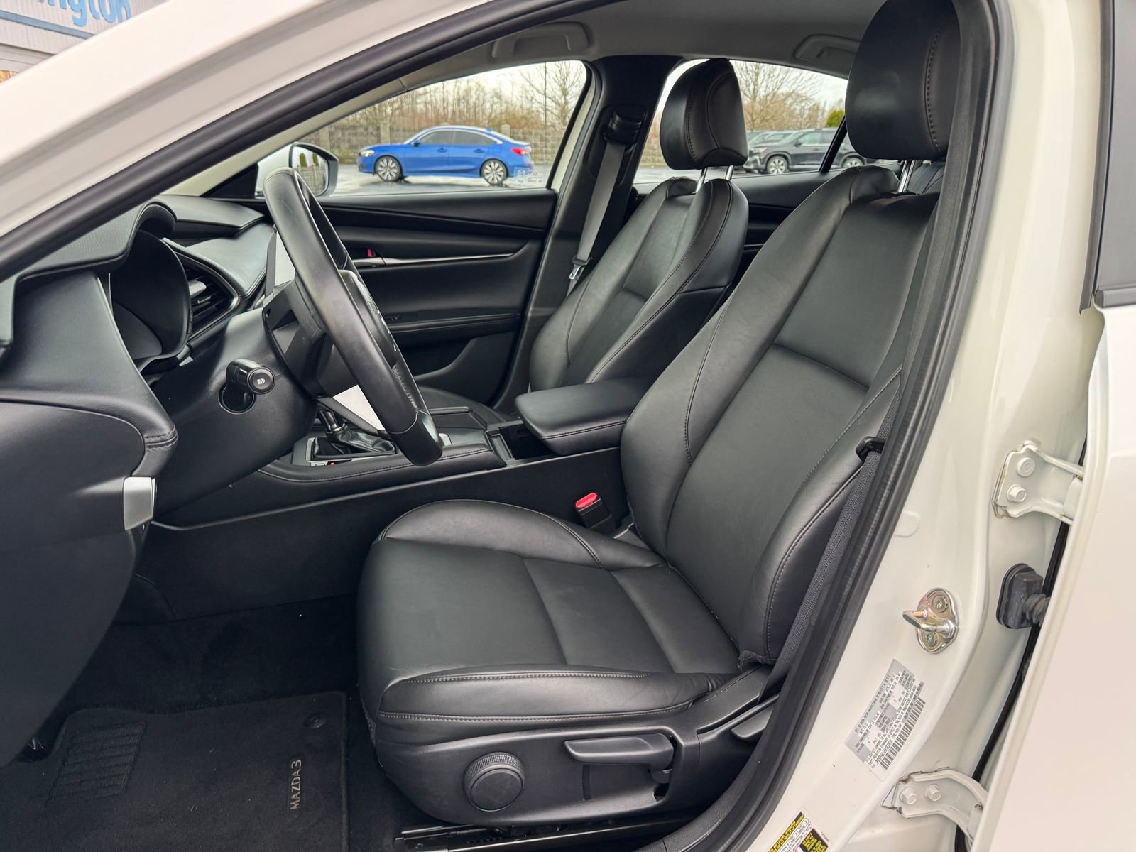 Used 2022 MAZDA MAZDA3 s image 8