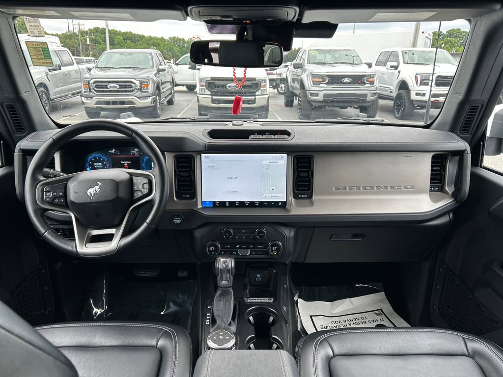 Used 2025 Ford Bronco Outer Banks AWD/4WD image 14