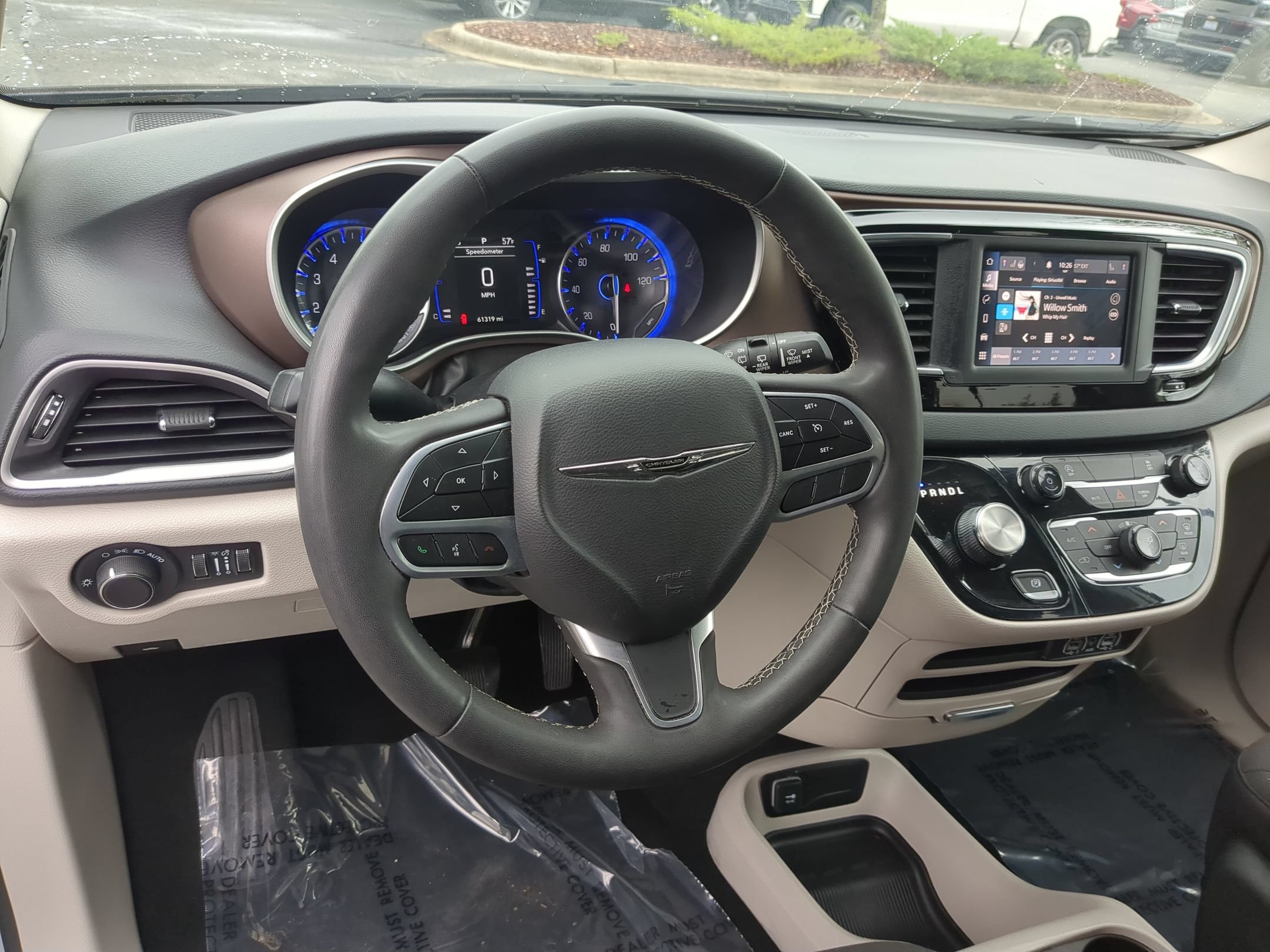 Used 2023 Chrysler Voyager LX FWD image 18