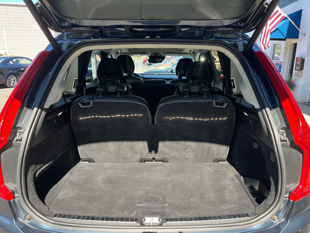 Used 2020 Volvo XC90 T5 Momentum image 23