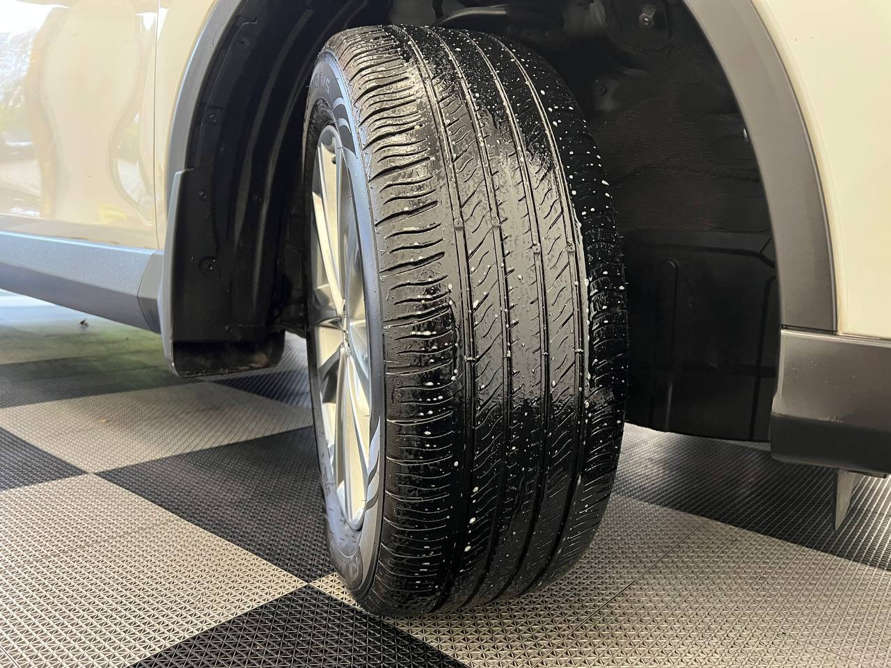 Used 2016 Toyota RAV4 Limited image 30