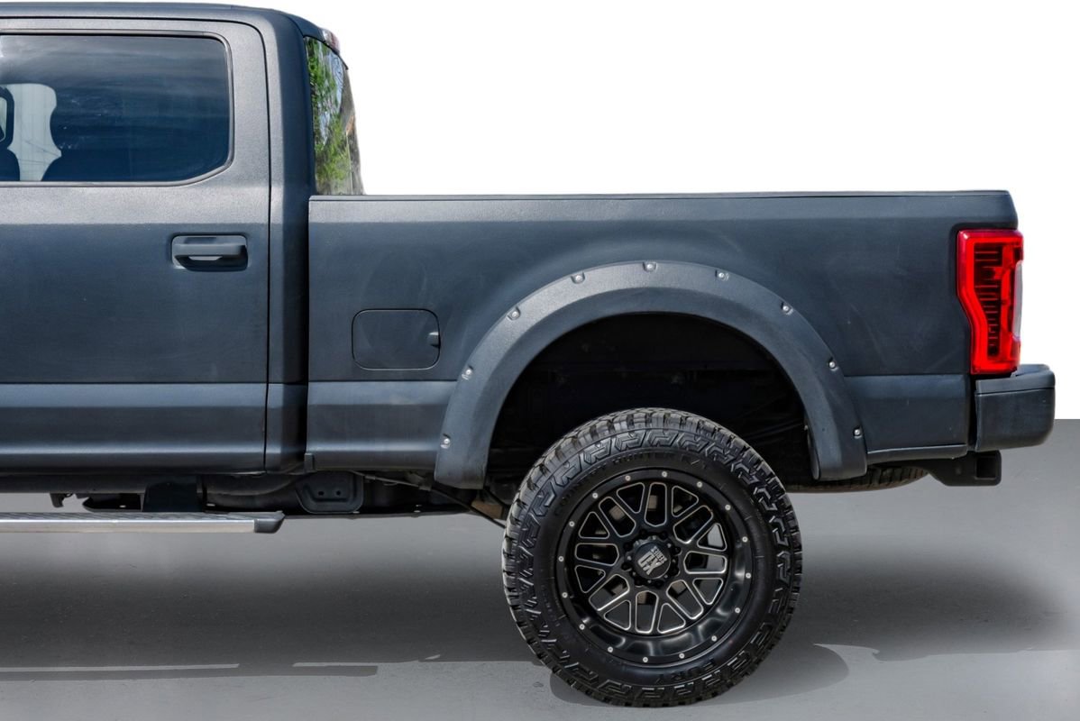 Used 2017 Ford F250 XLT w/ XLT Value Package image 11