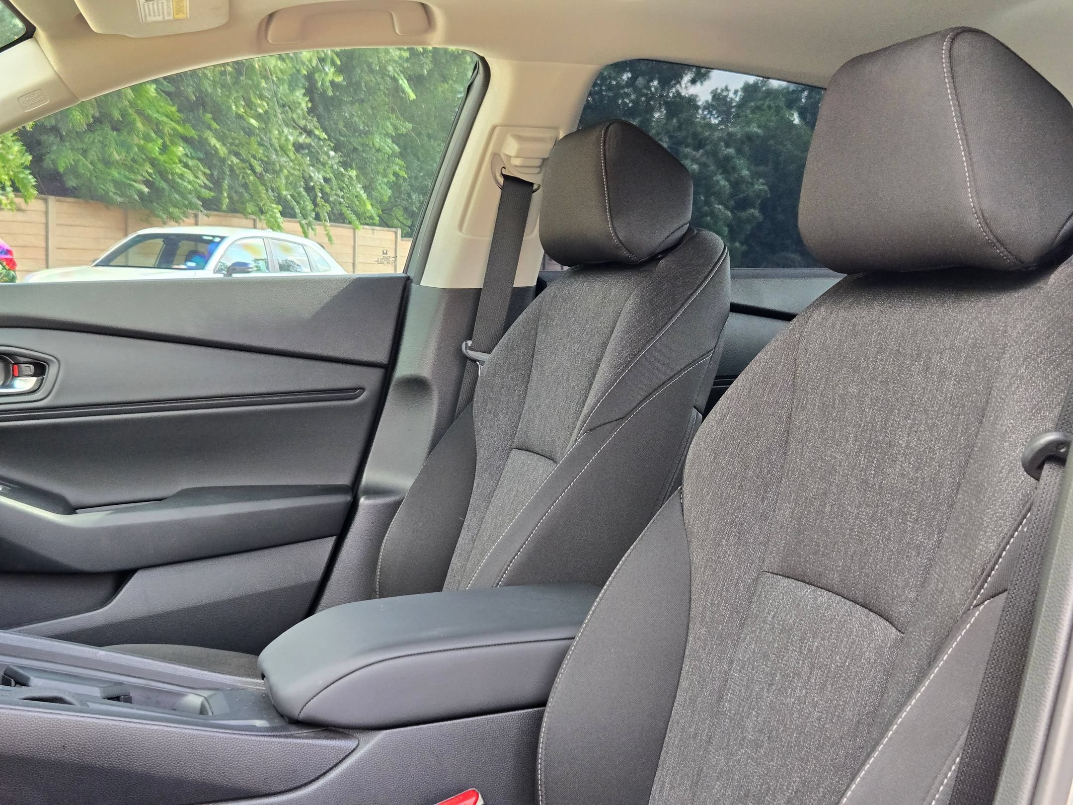 Used 2025 Honda Accord SE image 13