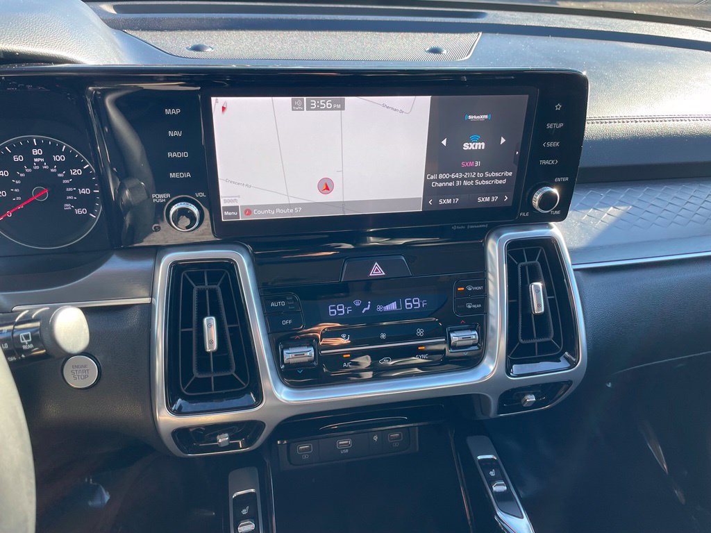 Used 2022 Kia Sorento SX AWD/4WD image 16