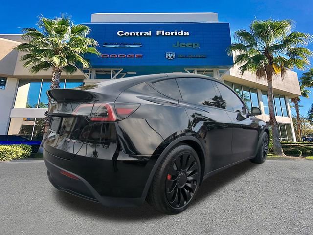 Used 2025 Tesla Model Y Performance image 5