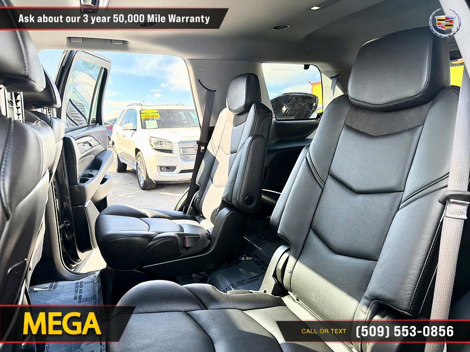 Used 2016 Cadillac Escalade Luxury AWD/4WD image 17
