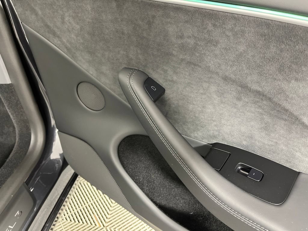 Used 2025 Tesla Model 3 Long Range AWD/4WD image 23