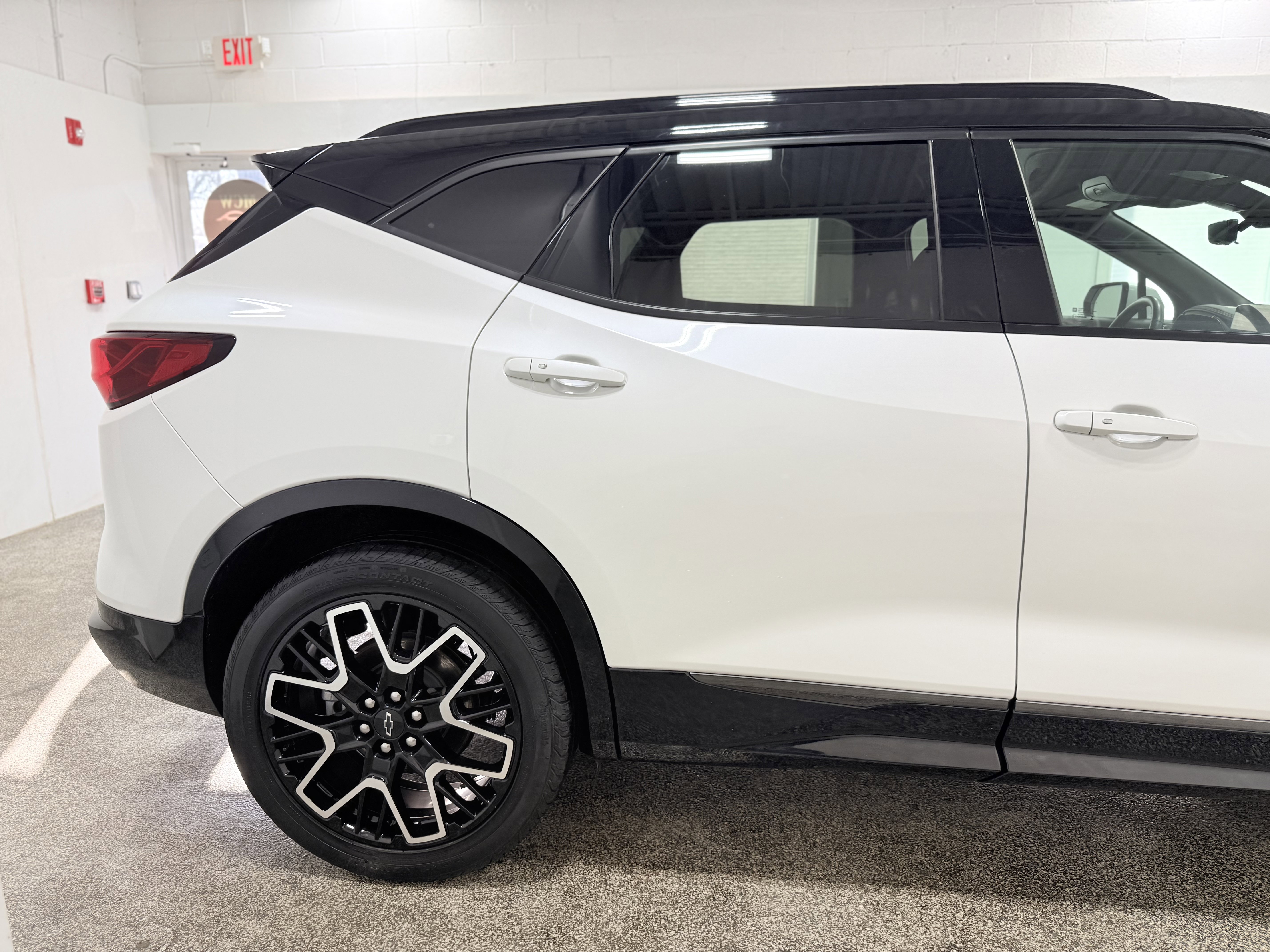 Certified 2023 Chevrolet Blazer RS w/ Driver Confidence II Package image 9