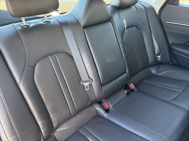 Used 2021 Hyundai Sonata Limited w/ Preferred Accessory Package image 22