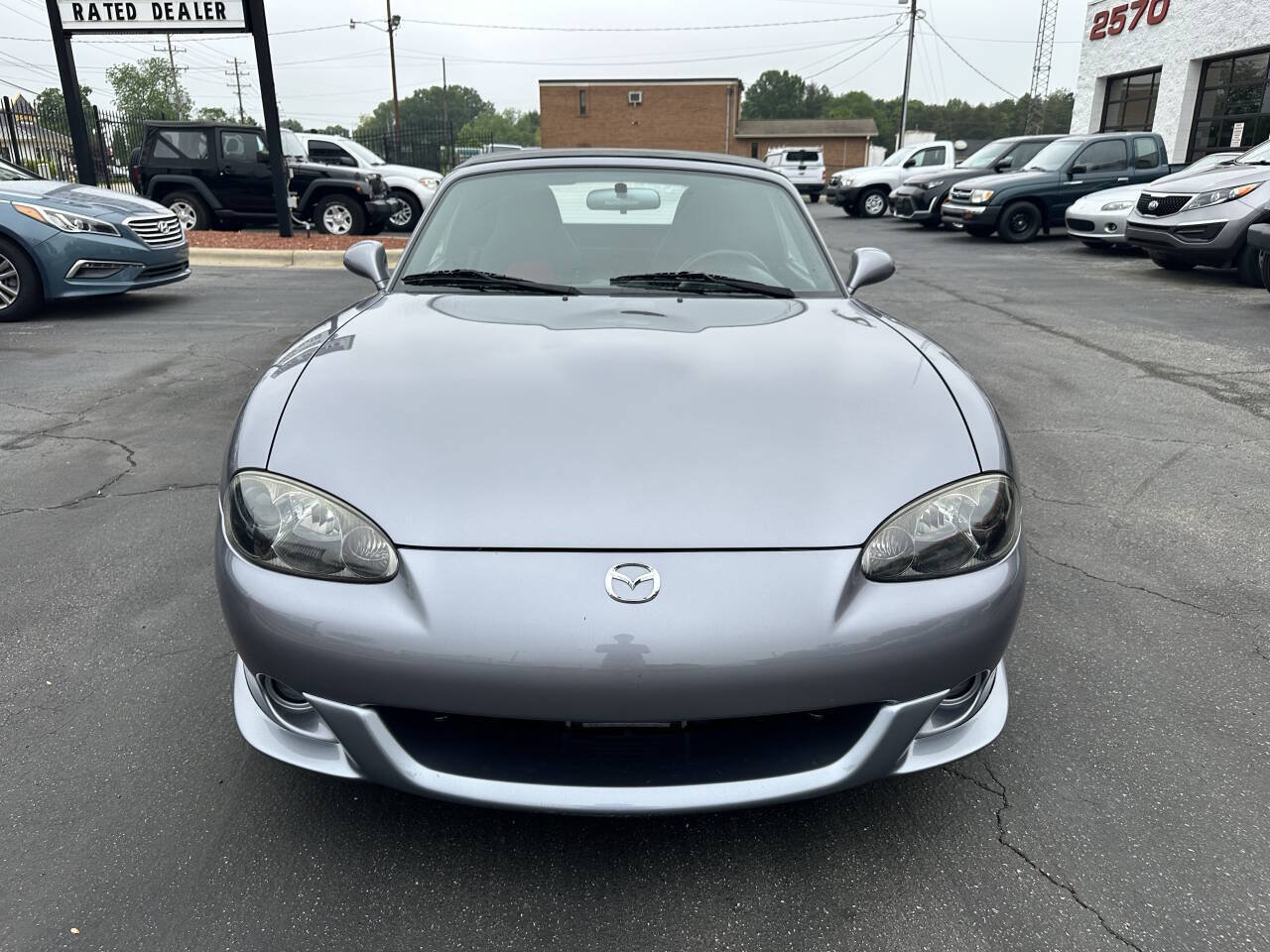 Used 2004 MAZDA MX-5 Miata MAZDASPEED RWD image 2