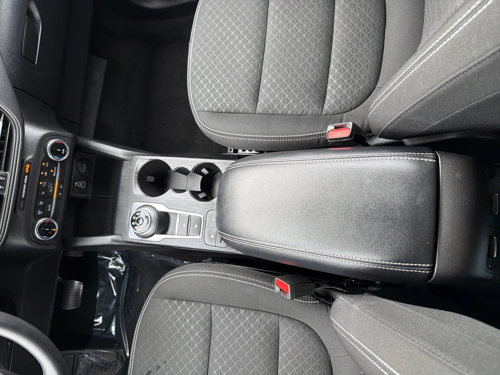 Used 2025 Ford Escape Active AWD/4WD image 28
