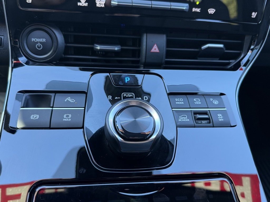 Used 2024 Toyota bZ4X Limited image 27