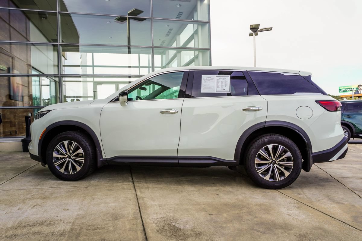 Used 2023 INFINITI QX60 Pure FWD image 9