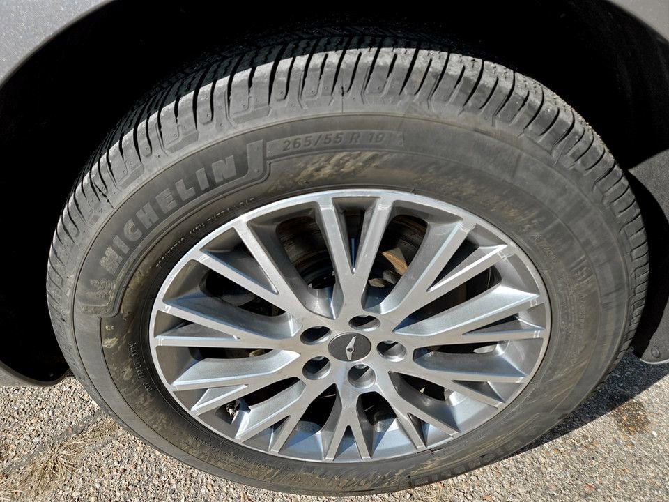 Used 2024 Genesis GV80 2.5T image 35