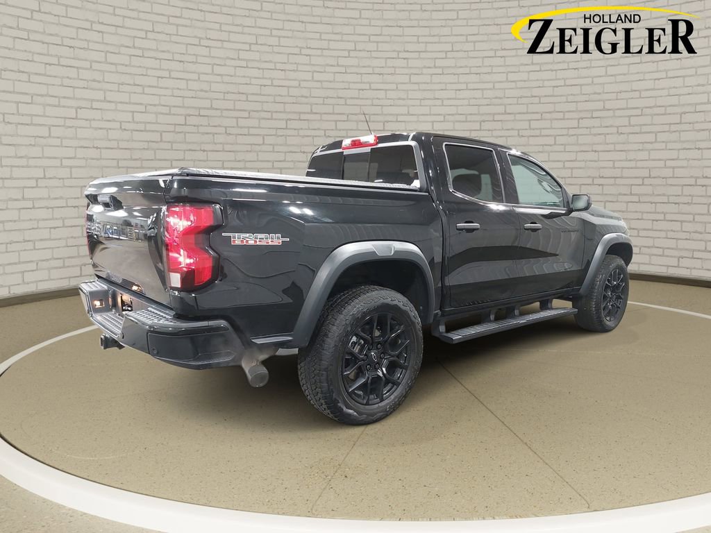 Used 2023 Chevrolet Colorado Trail Boss w/ LPO, Dark Essentials Package image 5