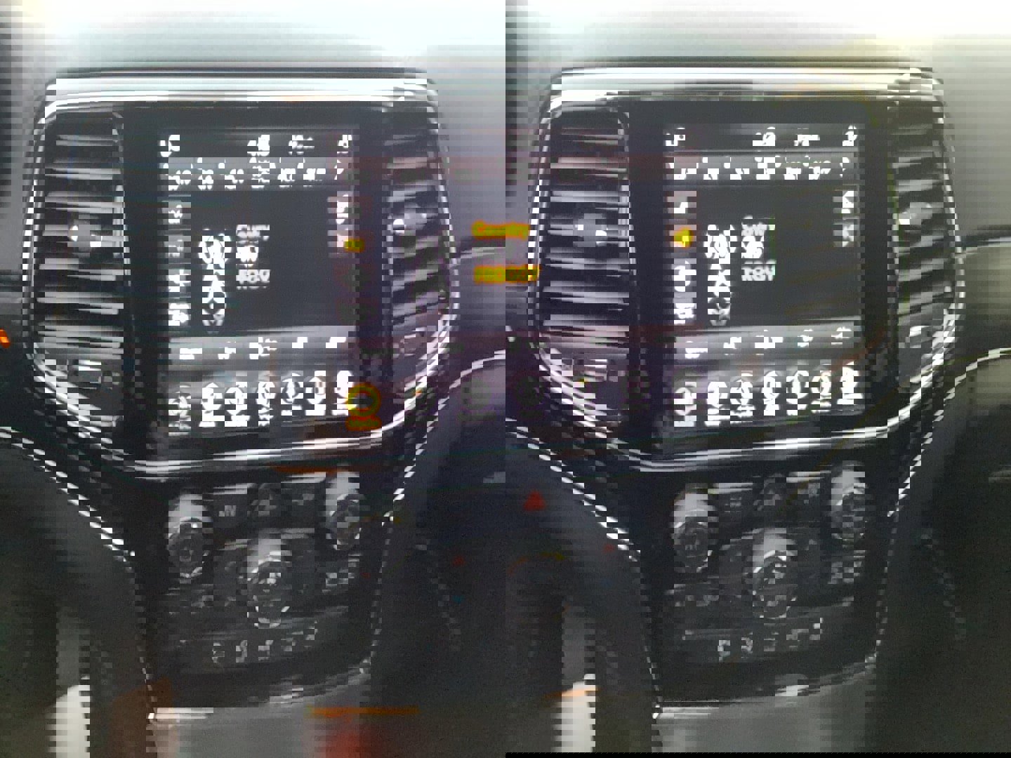 Used 2020 Jeep Grand Cherokee Limited image 14