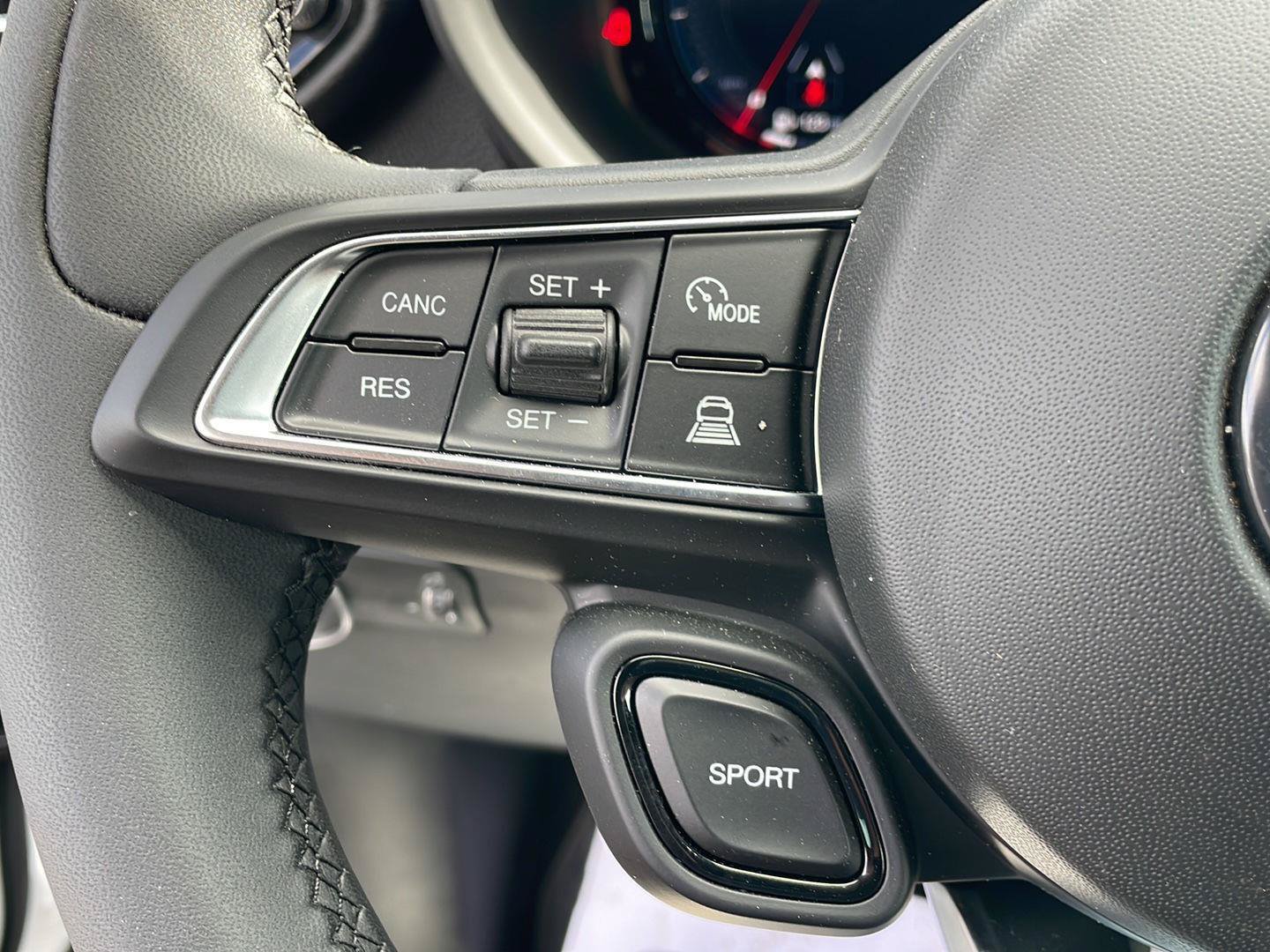 Used 2025 Dodge Hornet GT AWD/4WD image 14