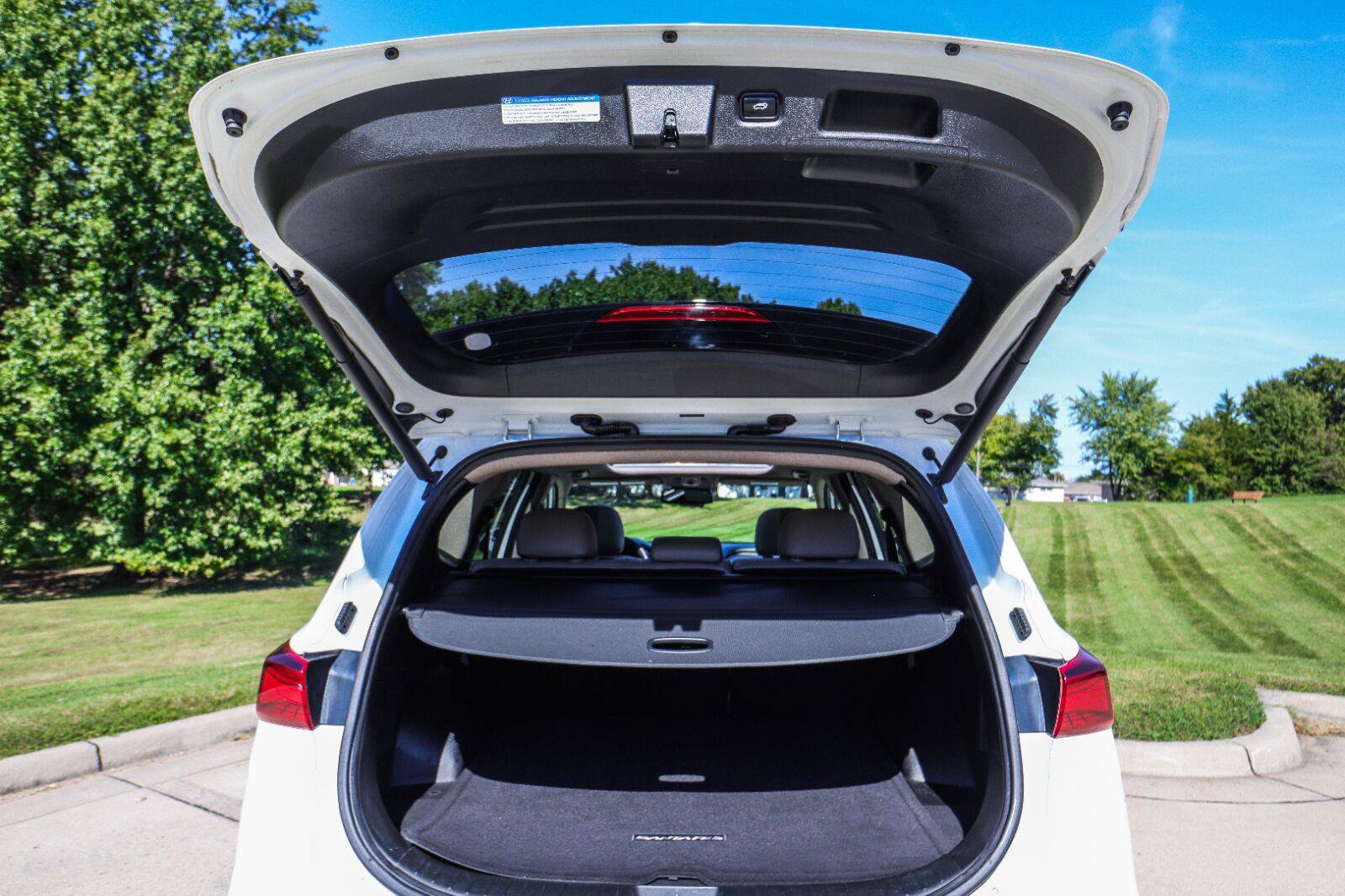 Used 2019 Hyundai Santa Fe AWD image 22
