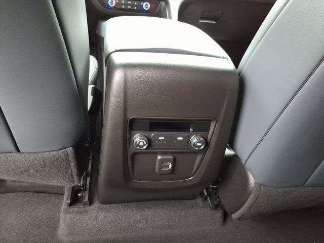 Used 2024 Buick Enclave Essence w/ Sport Touring Edition FWD image 16