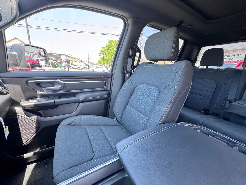 New 2026 RAM 1500 4x4 Crew Cab image 14