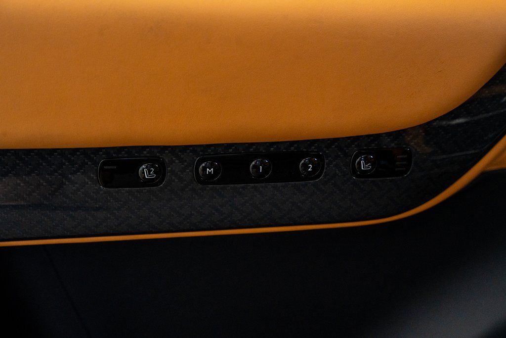 Used 2022 Rolls-Royce Cullinan Black Badge image 37