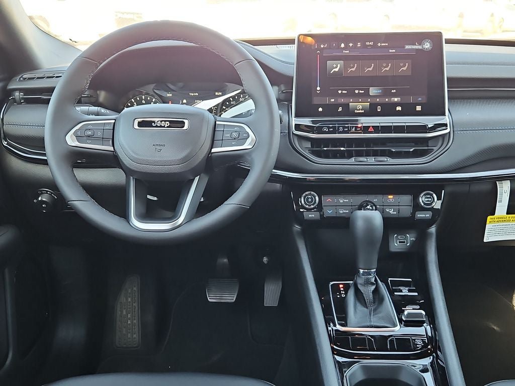 New 2026 Jeep Compass Latitude AWD/4WD image 19