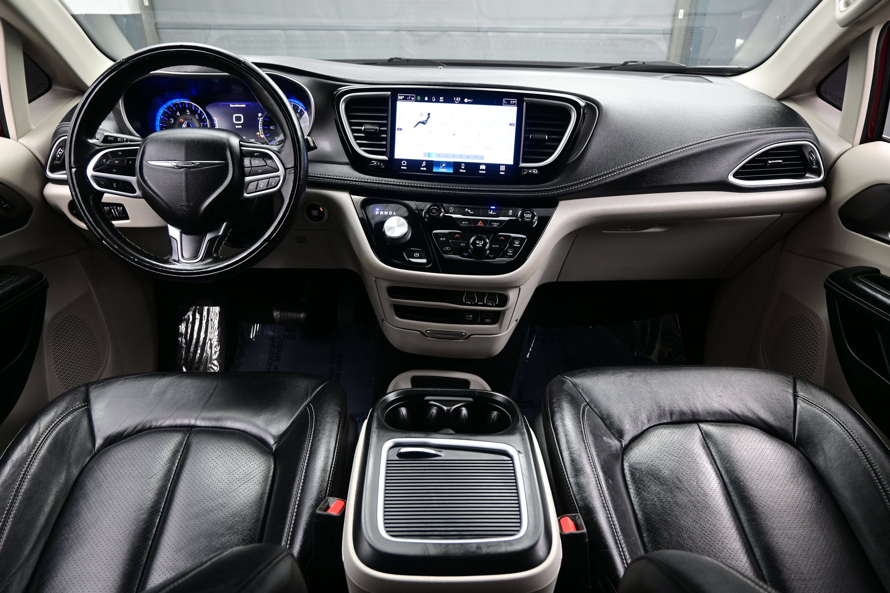 Used 2022 Chrysler Pacifica Touring-L AWD/4WD image 21
