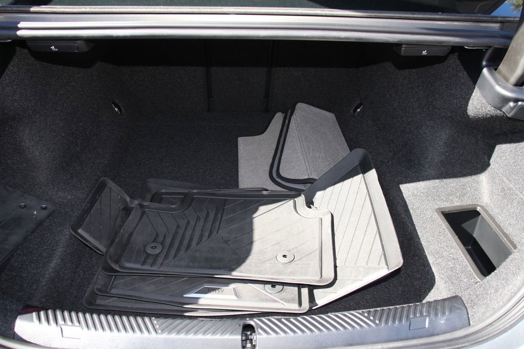 Used 2025 BMW 530i image 24