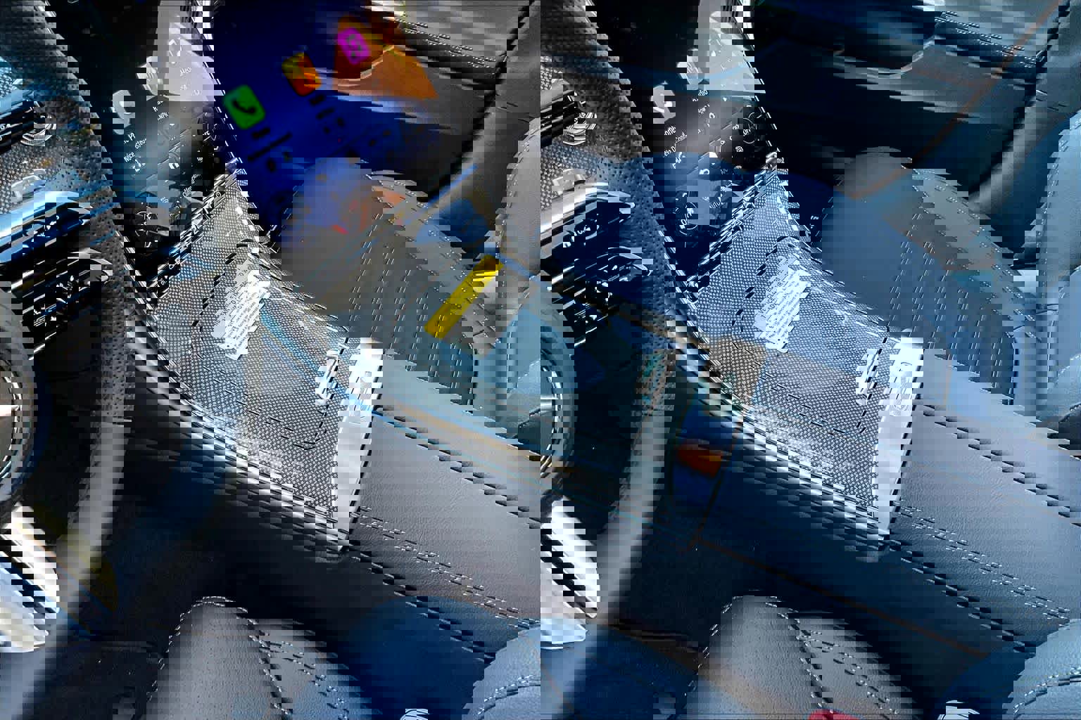 Used 2025 Mercedes-Benz C 300 4MATIC Sedan image 15