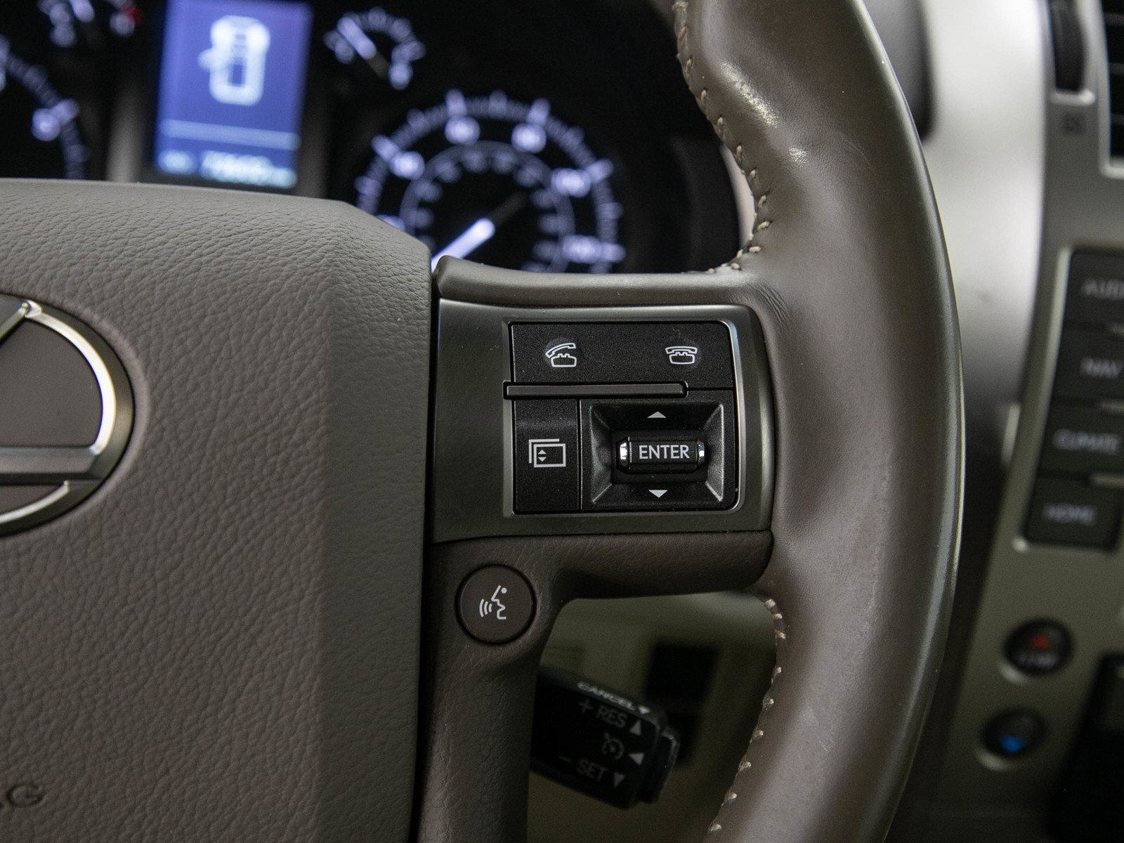 Used 2019 Lexus GX 460 Premium w/ Premium Package AWD/4WD image 27