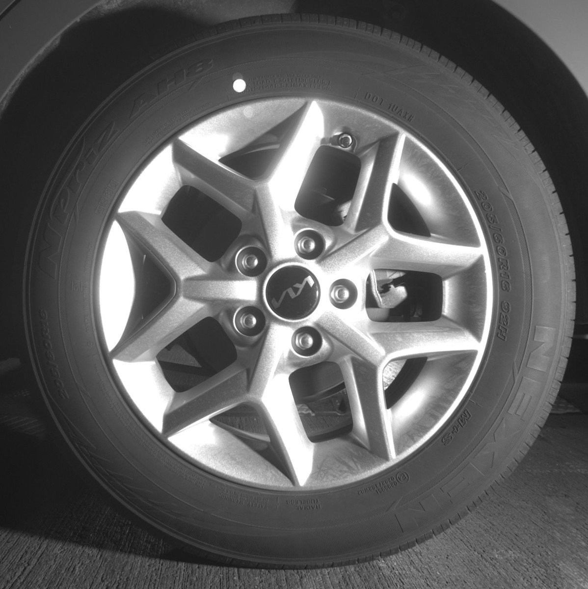 Used 2025 Kia Soul LX w/ LX Technology Package FWD image 14