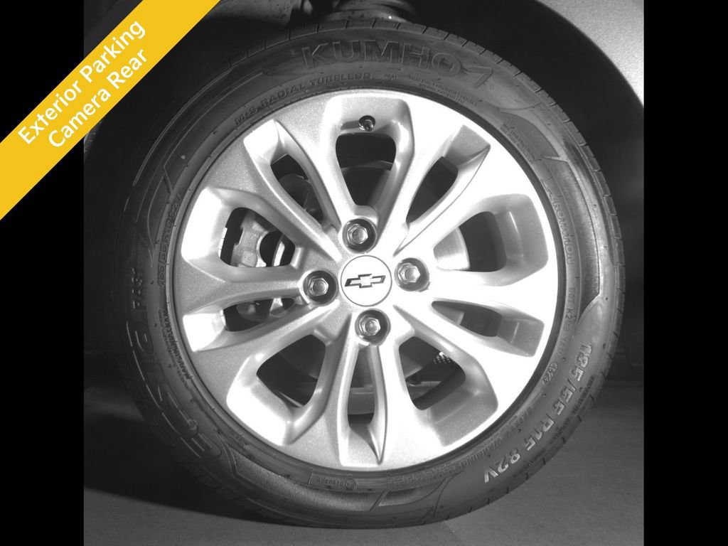 Used 2021 Chevrolet Spark LT FWD image 10